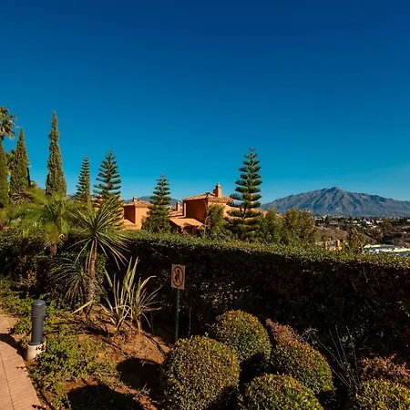 Apartment Holiday Apartment With Private Garden, Barbecue And Pool, Benahavis Estepona