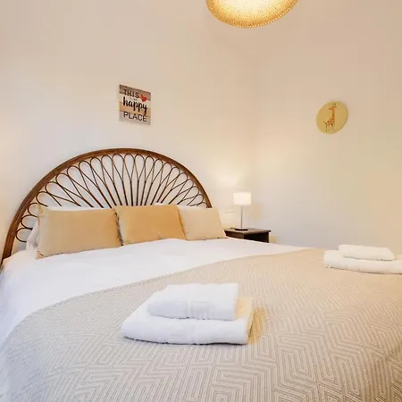 Holiday Apartment With Private Garden, Barbecue And Pool, Benahavis * Estepona