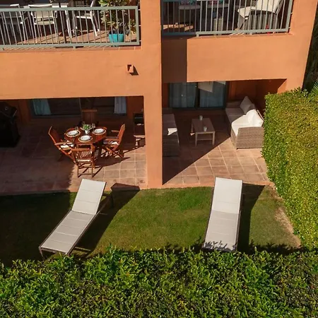 Holiday Apartment With Private Garden, Barbecue And Pool, Benahavis Apartment Estepona