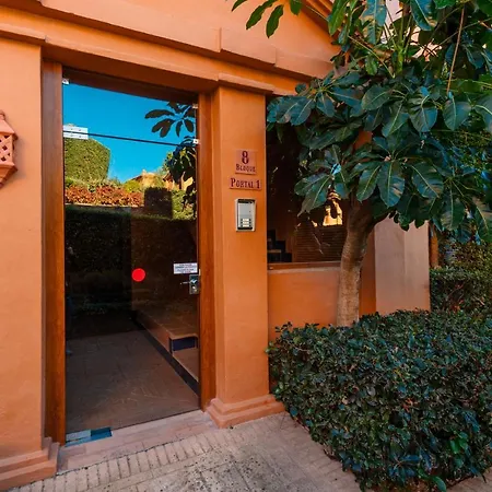 Apartment Holiday Apartment With Private Garden, Barbecue And Pool, Benahavis Estepona