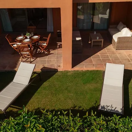 Holiday Apartment With Private Garden, Barbecue And Pool, Benahavis * Estepona